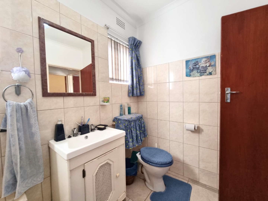 3 Bedroom Property for Sale in Sandbaai Western Cape